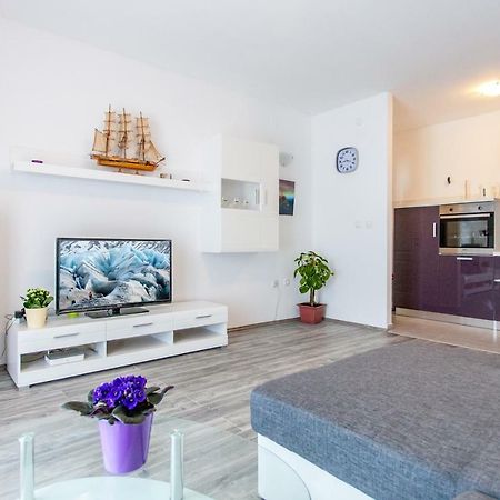Apartman Miami Podstrana Quarto foto